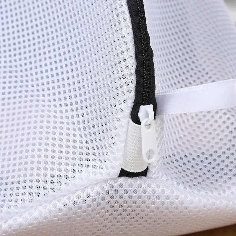 Zippered Mesh Shoe Laundry Bag