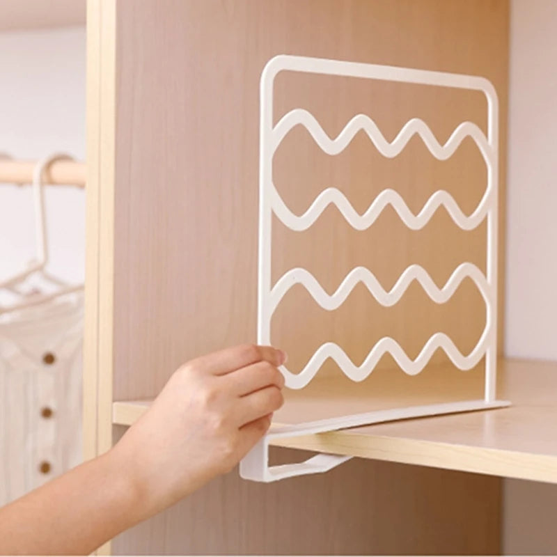 No-Drill Plastic Closet Shelf Dividers