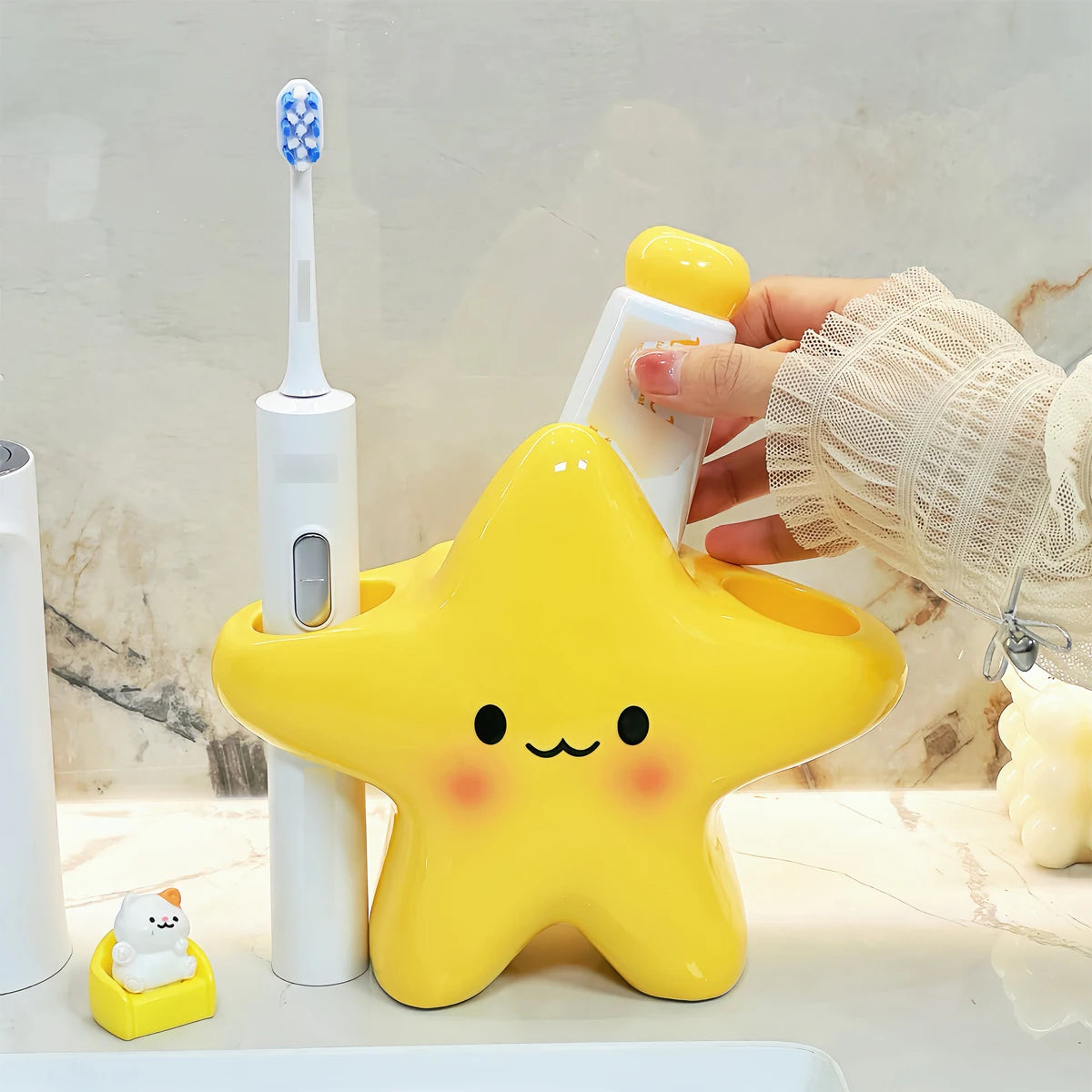 Star-Shaped Freestanding Toothbrush Holder