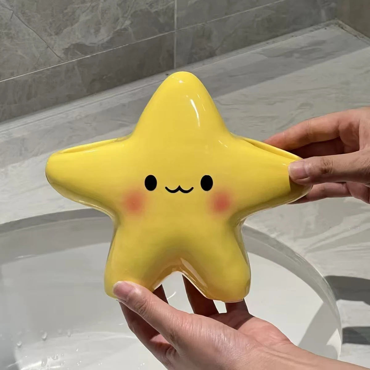 Star-Shaped Freestanding Toothbrush Holder