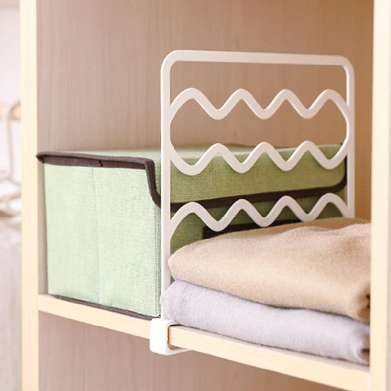 No-Drill Plastic Closet Shelf Dividers